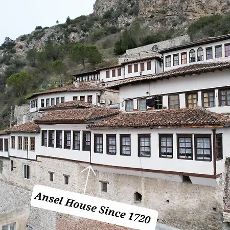 Ansel Museum House Since 1720 ゲストハウス